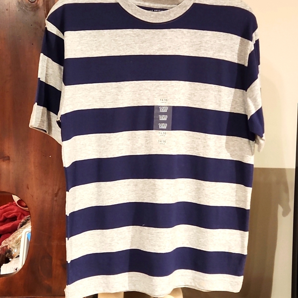 YOUNG MEN/BOYS ROUND COLLAR, STRIPPED S/S TEE SHIRT SIZE 14/16 CLEARANCE
